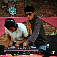 Radiance Moon - Red Magnetic Moon