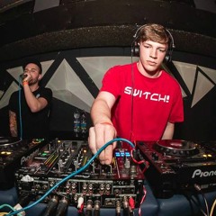 Skore feat. MC Steezy vs. MC Daxta & Bombaman MC @ Switch!
