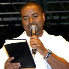 Saviour (live) - Junior Tucker