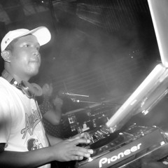 Tov Leng Bon Pom Khmeng Khmer Ft Cdjz Nova