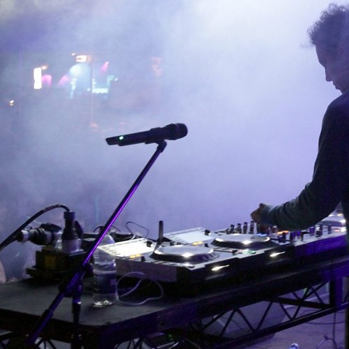 Four Tet - Essential Mix 2016-07-09