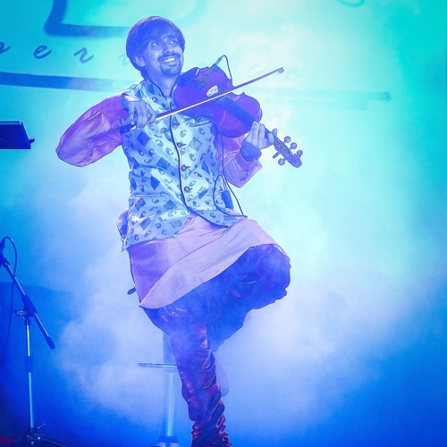 Mozart symphony #40 meets Zara Zara, Sanam Re & Animals  | Aneesh Violin Vidyashankar