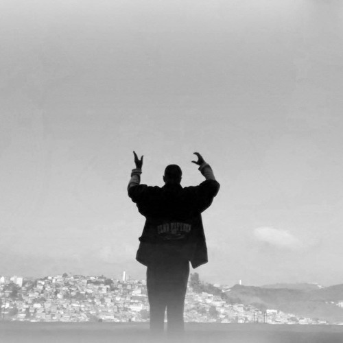 Quinto Andar - Nao E Disso Que Eu Preciso