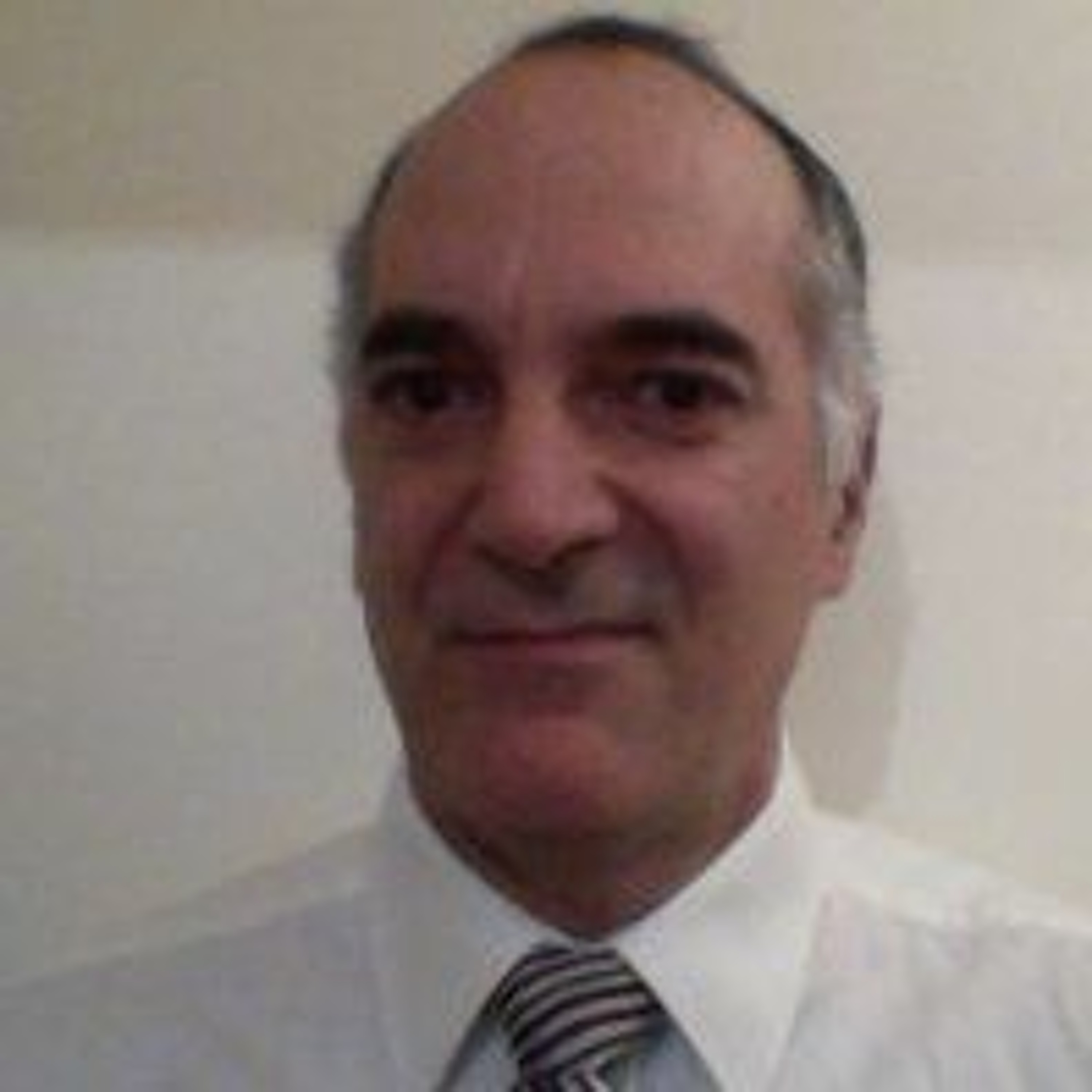 Interview de Karim Chaïa - Directeur d'exploitation du Château De Courban episode artwork