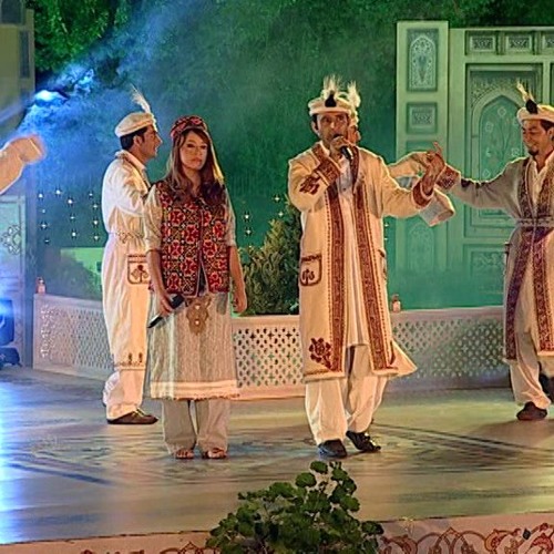 Chitrali Song by Salman, Paras & Almas Kay2 TV Eid Show