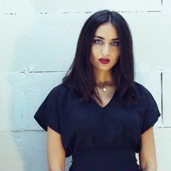 فايا يونان - الصمت في حضرة الجمال
