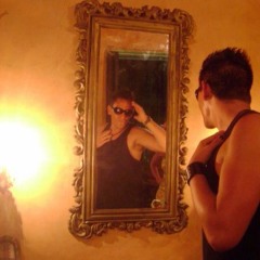 I loop a Fusion D'' BALL with a 7 Strings Flying V