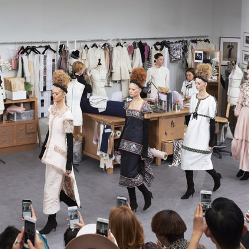 Fall - Winter 2016 - 17 Haute Couture CHANEL Show