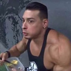 Garota De TRINTAESETE ANOS