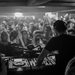 JUNIOR_C live at LEVELS