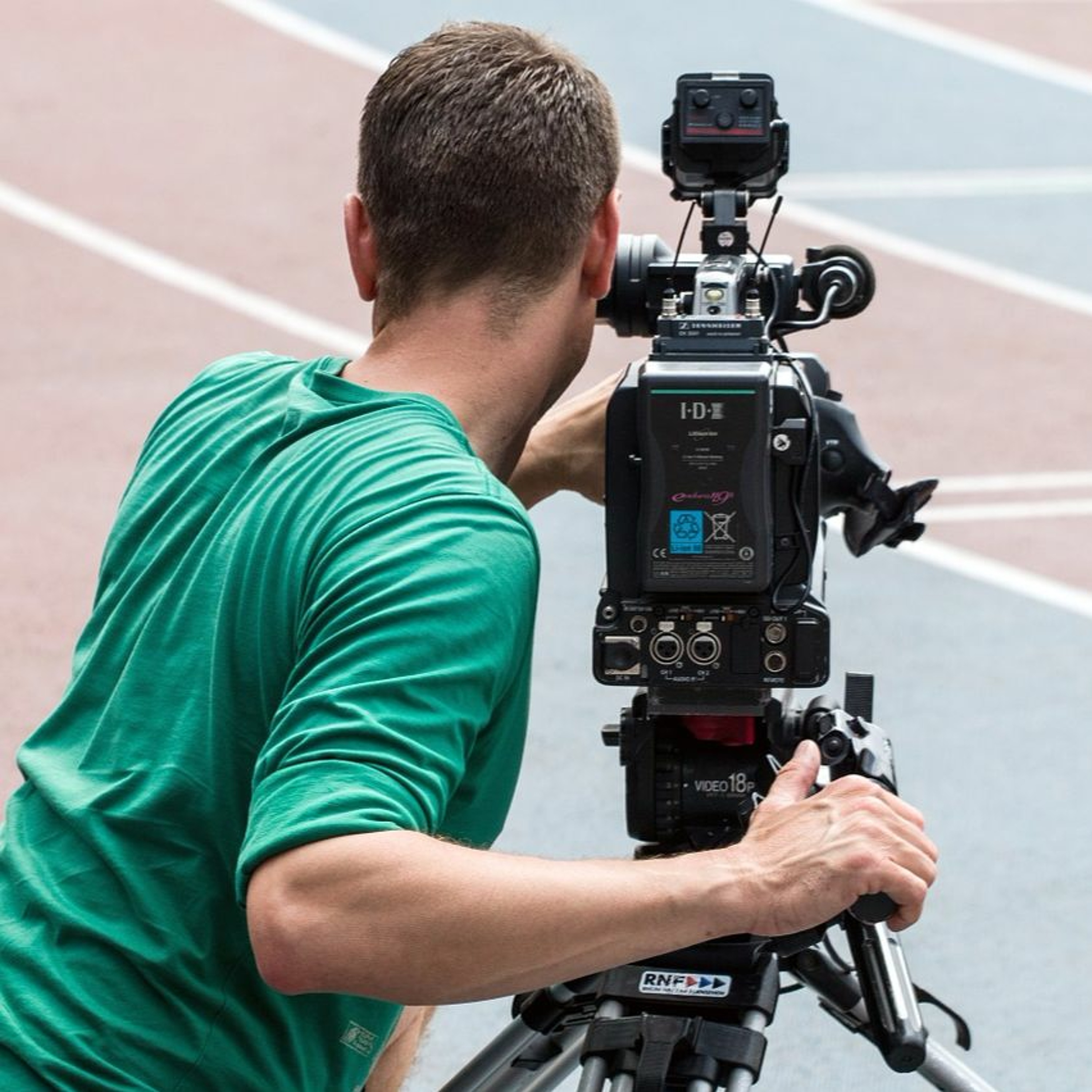 1637 | Produce a short movie to win