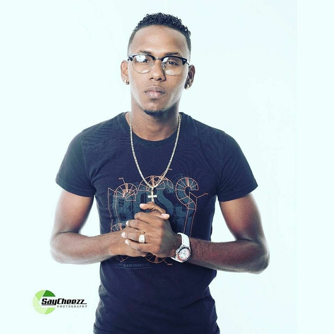 Stream user406593694 | Listen to ndjdjfj playlist online for  display picture 2