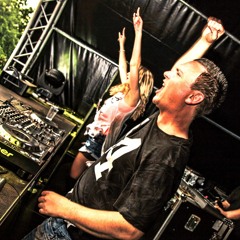 DENNIS KIESSLICH live @ ENDLESS SUMMER festival 2016