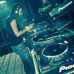 Natalia Data DJ set At JerkFest 2016