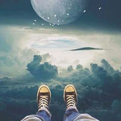 ...Y Caminemos Hacia Las Nubes