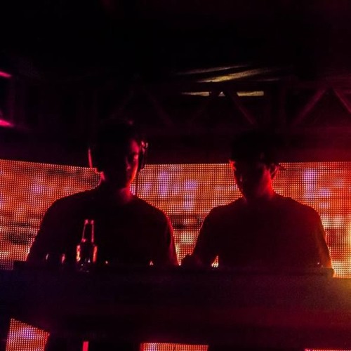 RAW - Shake  With Me (RAW's Mash Up Edit) [FREE DOWNLOAD]