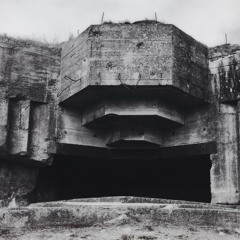 Floresco - Bunker [ÅẸ Free DL]