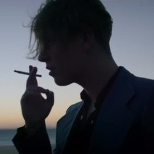 Plačiai sukaktis vaiduoklis magnetized tom odell - radiospicebox.com