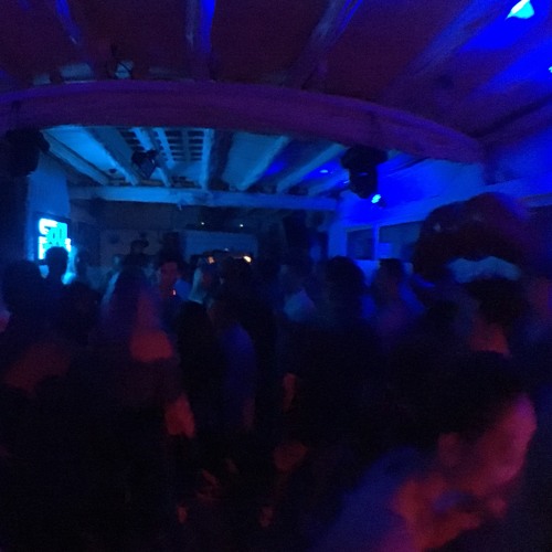 Kyper Live Pikes Hotel Listen to music