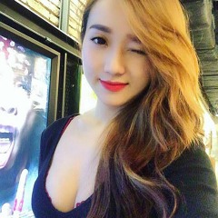 Yêu Xa - Uyên Betty