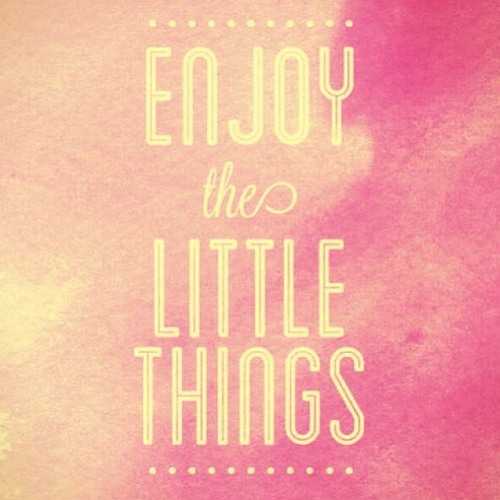 Enjoy The Little Things  -{ Original Club Room}- Mixed By Mr.MeGoMiX