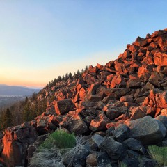 Field Recordings of the Mysterious Ringing Rocks/Montana, music made with rocks.