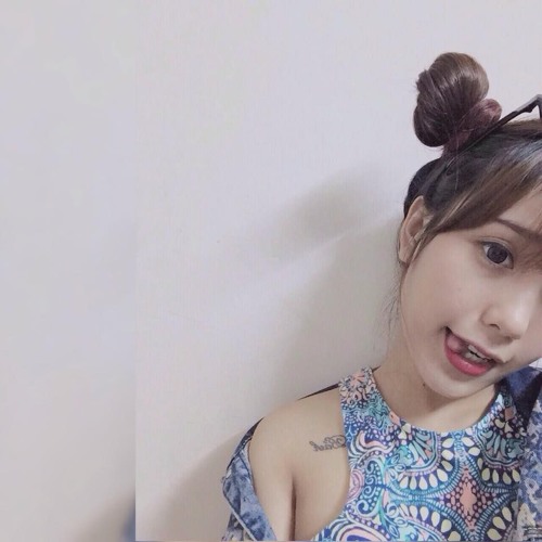 Vì Anh Không Thể Đứng Đó