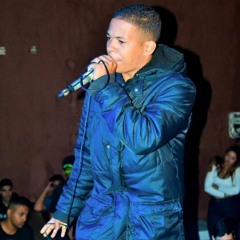 MC VITINHO - MALANDRAMENTE A TROPA DESCARREGA OS PENTE ♫♪ [ AO VIVO NA BARÃO ]