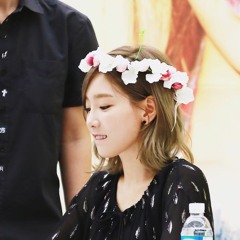 160806 U R- Taeyeon (Butterfly Kiss - Busan)