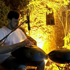 AMBIENT HANG MOMENT   (Hang and effects trip)