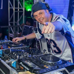 dj TNT D(- -)b  Ludmila - Bom(TNT D(- -)b Funk - Up Rasterinha)