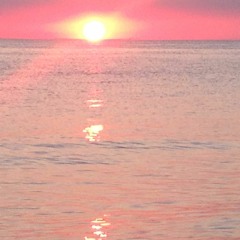 shoegazers of the world, unite and take over