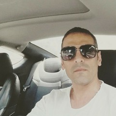 دستم تو دست یاره   قلبم چه بی قراره بهبه چی میشه امشب     بارون اگه بباره چه شاعرنه