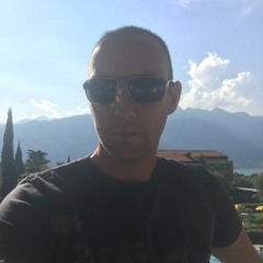 CiaranR August Mix CD1