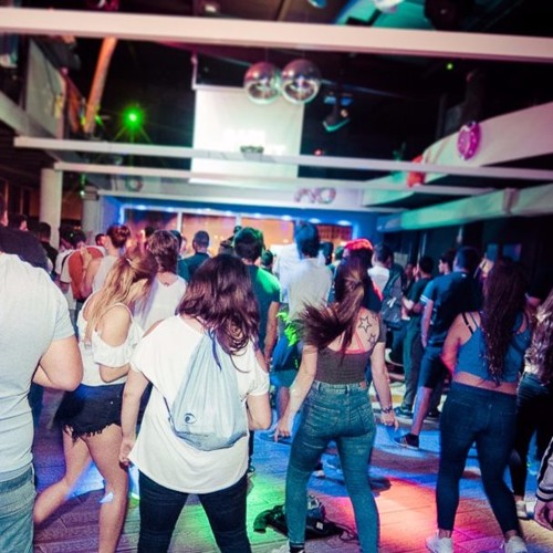 DAVID BFL - BUMPING BEACH SESSIONS 001 LIVE  @LA ZURRIOLA DISCO (ONLY PART 1)