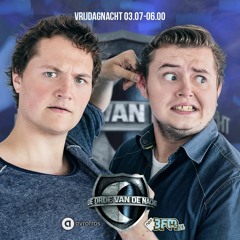 Gerard Joling vs. Vader Abraham - Joling doet het Smurfenlied. #parodie