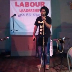 performing at Labour leadership open mic night – Stocktonاداء في حدث من تنظيم حزب العمال البريطاني