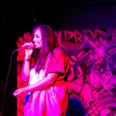 Godside Life - Lisa Ft Billz (cover track 'Feeling you' by 3LW 2007)