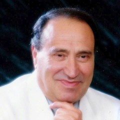 أديب الدايخ/ هم بالحبيب محمد وذويه