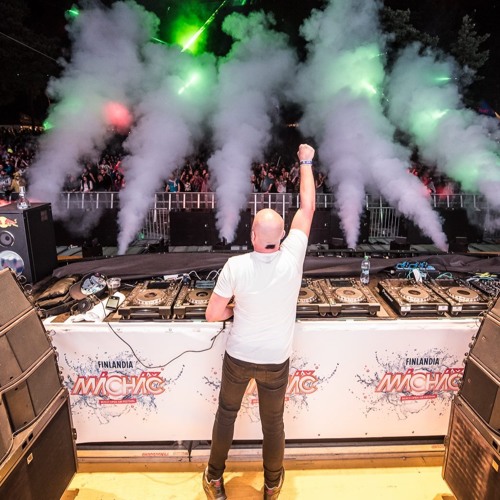 MICHAEL BURIAN LIVE AT FINLANDIA MACHAC FESTIVAL 2016