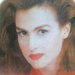 Simone A3den Sakteen سيمون قاعدين ساكتين كده ليه