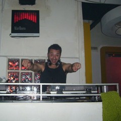 Xperience Dj Resident - Chapelco Octubre 2006 Dj Daniel Montes (Warm up)