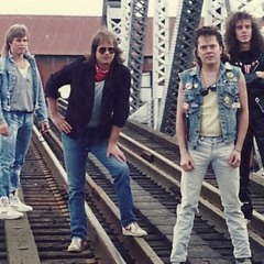 Looks Like Its Love Again