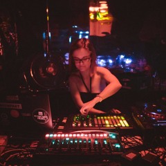 Juliane Wolf LIVE @  Club Favela Münster