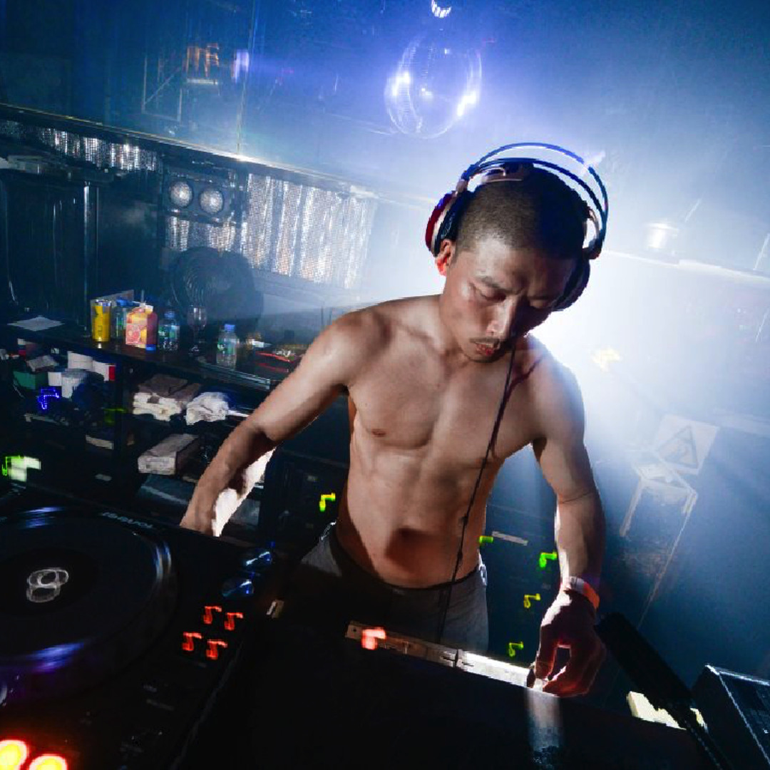 Stream Monday (月) – Yousuke Yukimatsu (Osaka, Japan) by Rob_Booth