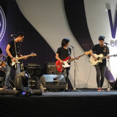 Abstract - Bohemian Rhapsody (Queen Cover)