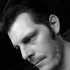 EIN MÄNNLEIN STEHT IM BRETTERWALD 1.0