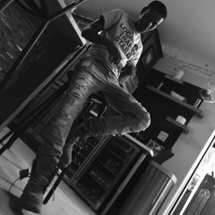 Lil Slutty - PaperHunt