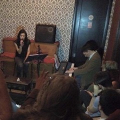 Alice in wonderland (vivo en Clarke's)