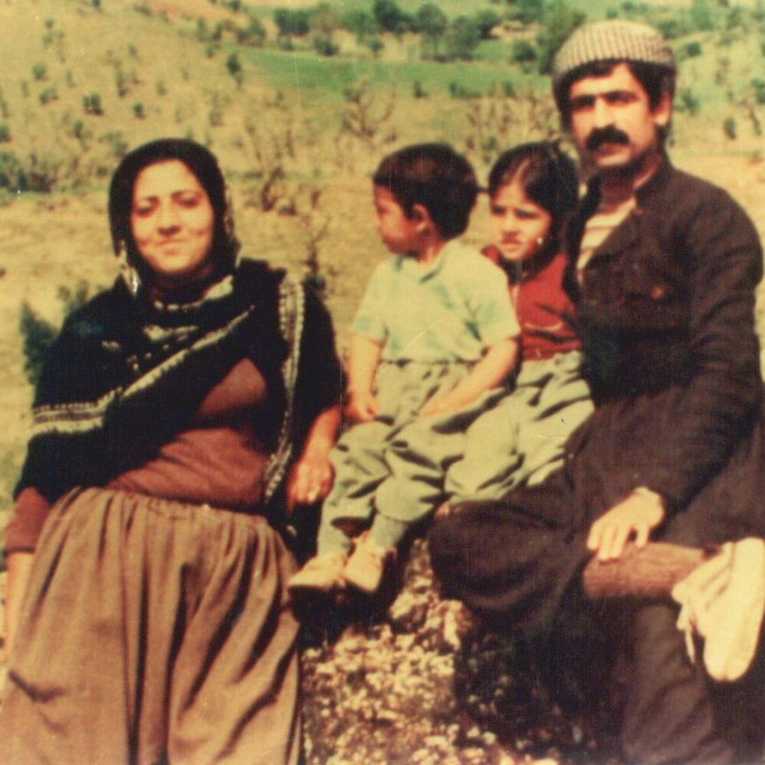 Listen to Marzie Farighi - Hiwa Magri | مه‌رزه فه‌ریقی - هیوا مه‌گری by  nojavan in Naser Razazi playlist online for free on SoundCloud